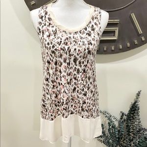 Maurices Sleeveless Print Coffin Hem Tank Sm NWOT